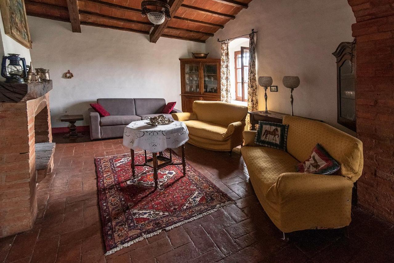 Agriturismo La Fontaccia 蒙蒂亚诺 外观 照片