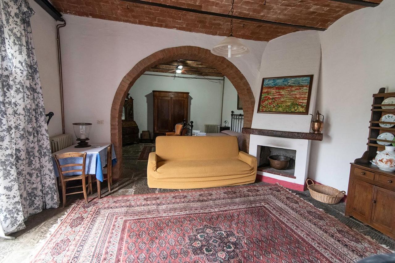 Agriturismo La Fontaccia 蒙蒂亚诺 外观 照片
