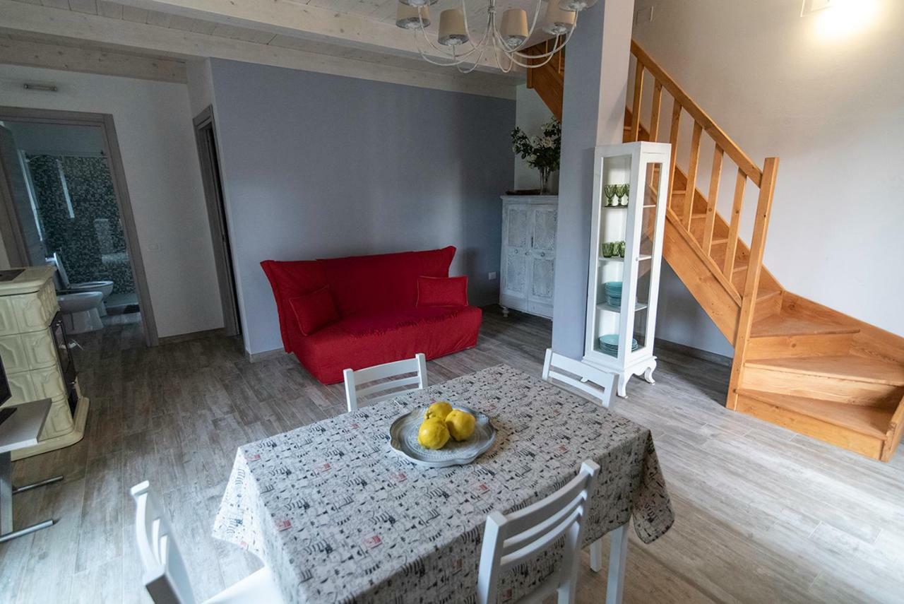 Agriturismo La Fontaccia 蒙蒂亚诺 外观 照片