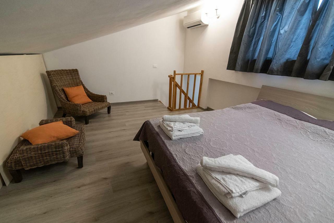Agriturismo La Fontaccia 蒙蒂亚诺 外观 照片